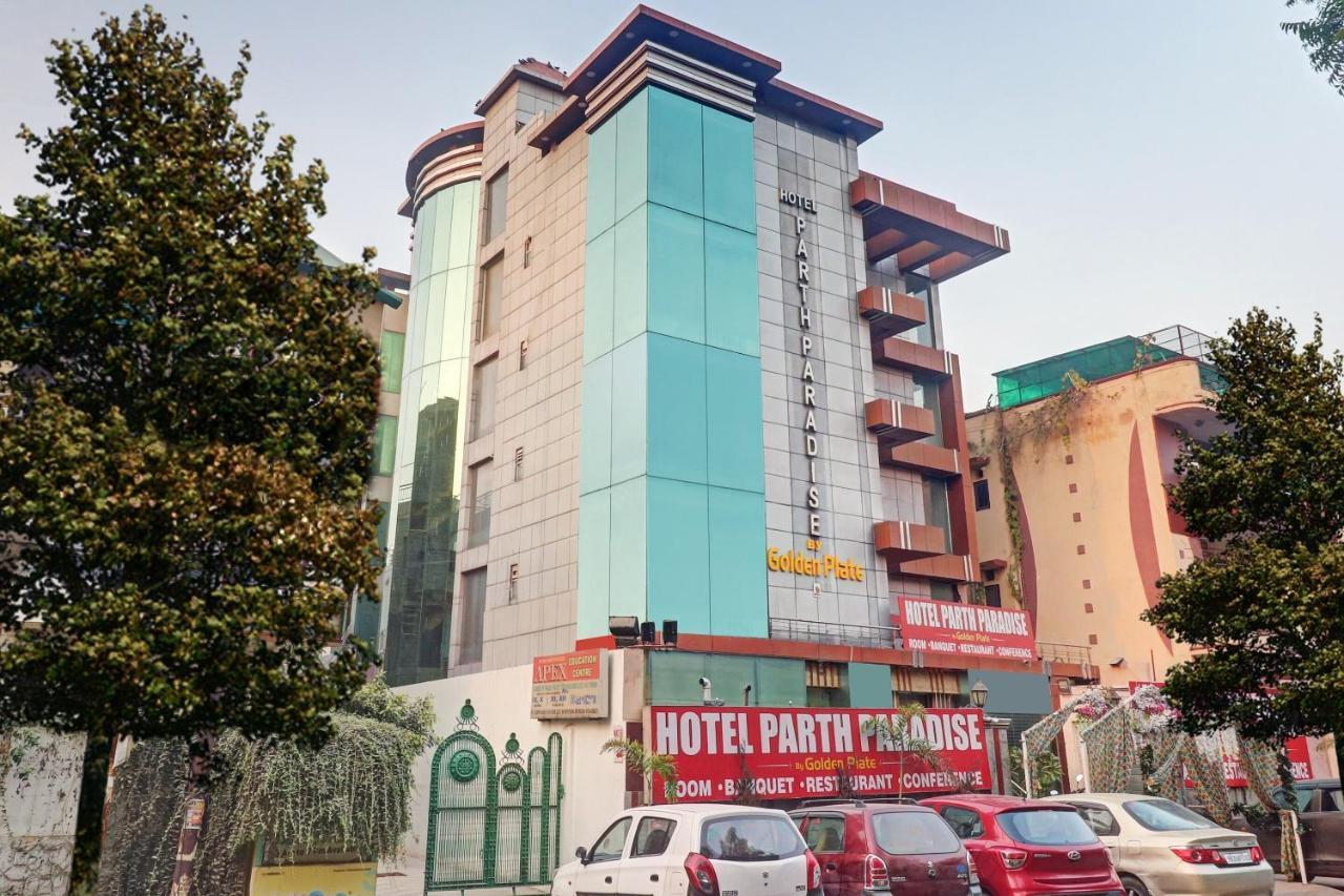 Oyo Townhouse 748 Hotel Parth Paradise Ghaziabad Eksteriør bilde